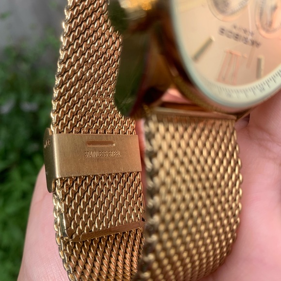 Akribos XXIV Mens Gold Tone Bracelet Watch - Picture 5 of 6